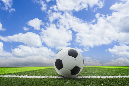 电竞玩家观看职业赛事